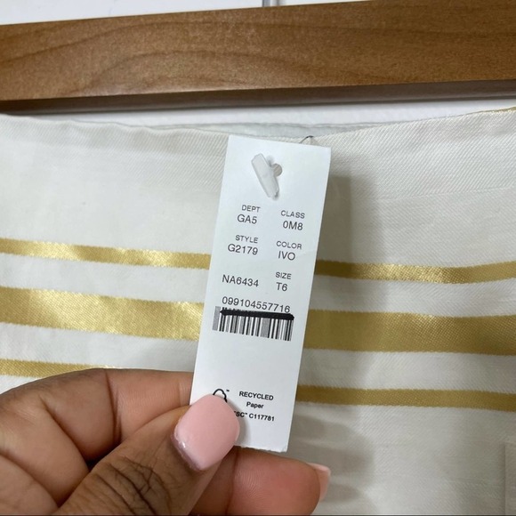 J. Crew No. 2 Pencil in metallic gold Size 6T Tall - Picture 2 of 5